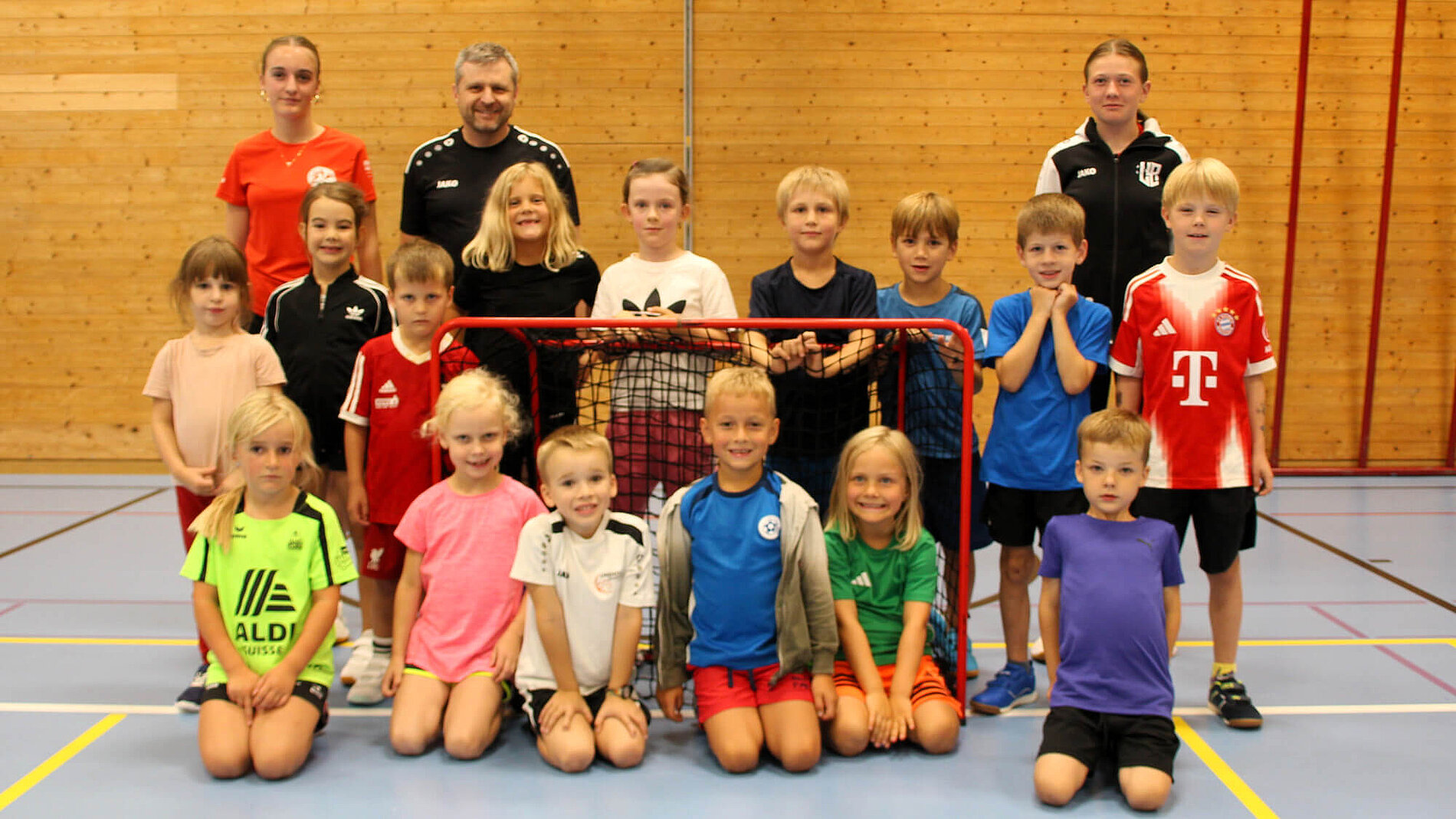 Unihockeyschule | 26/27